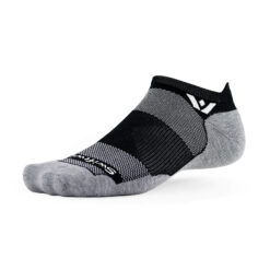 Swiftwick Maxus Tab Zero Black Sock